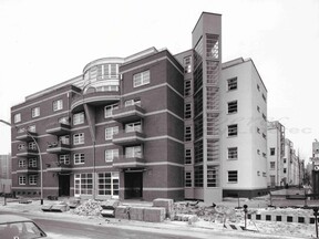 Bytový dům pro IBA Berlín 1982–1985 (J. Suchomel)
