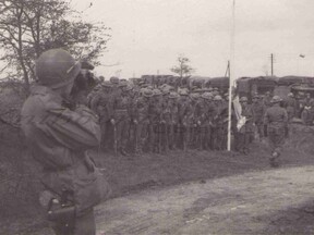 Příjezd Kombinovaného oddílu do vlasti 1. května 1945 (J. Hnělička)