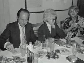 S Františkem Bulvou a kolegyní z libereckého divadla v 70. letech (J. Permanová)