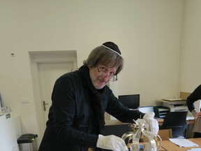 Oblékání tóry ve Velké synagoze v Plzni, spolupráce s P. Vogelem, 2022 Večer na Bolu, 2019 (J. Urban)