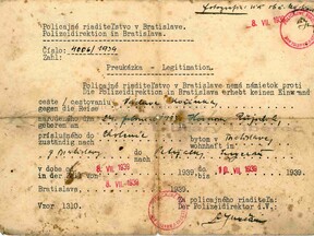 Policejní propustka Václava Kořínka březen 1939 (J. Hnělička)