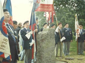 Se spolubojovníky v zámeckém parku v Cholmondeley 1990 (V. Laštovková)