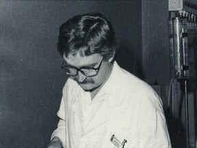 Při testování prvního dálkově řízeného nitrodřeňového hřebu (R. Lukáš)