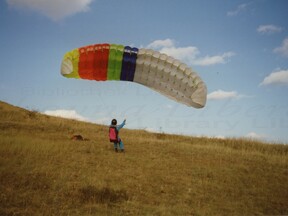 Start paraglidu na Ranné, 2003 (P. Moos)