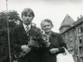Společně s babičkou Antonií Noskovou  (J. Luštinec)