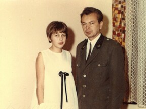 S otcem, hajým Oldřichem Janouškem (M. Matušková)